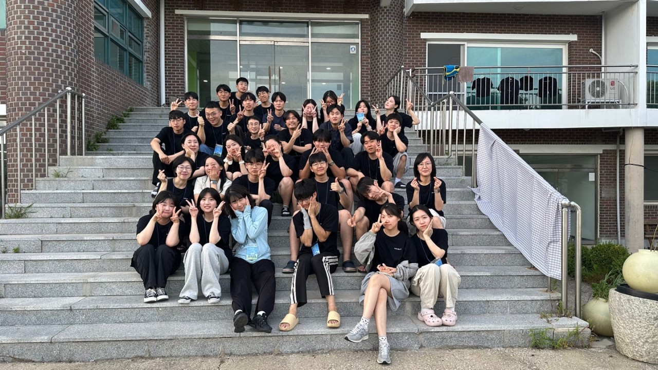 백석대학교회 새벽이슬청년부-2025 7_11-13 여름수련회-70495115117.jpg