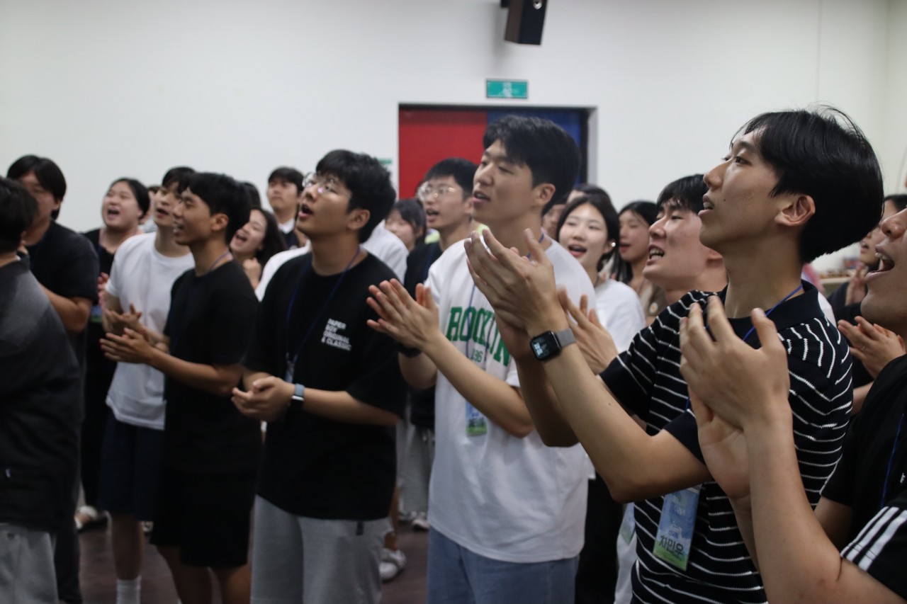 백석대학교회 새벽이슬청년부-2025 7_11-13 여름수련회-70415590290.jpg