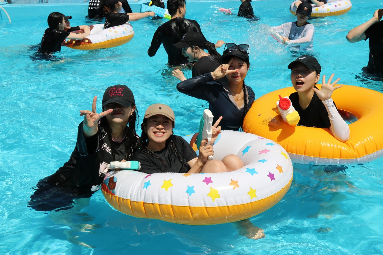 백석대학교회 새벽이슬청년부-2025 7_11-13 여름수련회-70417035345.jpg