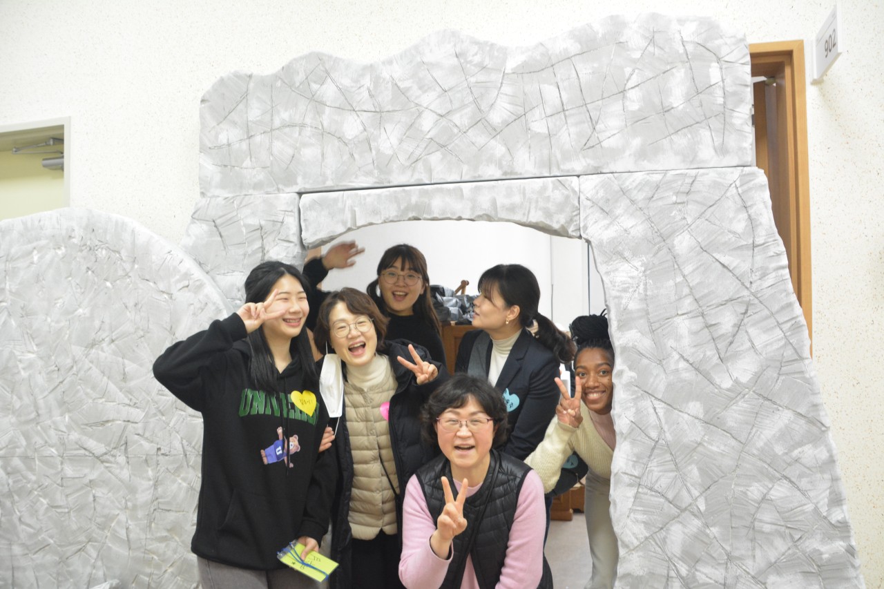 백석대학교회 예봄아동부-2023 겨울성경학교-49257896530.jpg