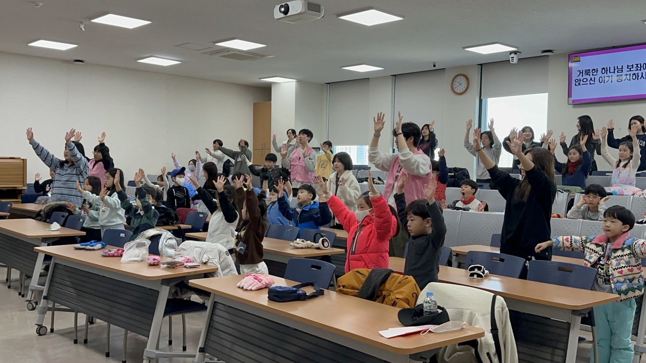 2025-26 백석대학교회 아동부-2026년 겨울성경학교-75783573215.jpg