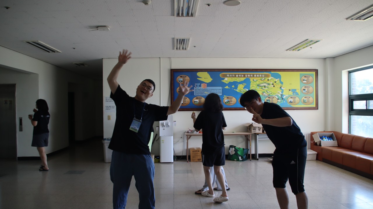 백석대학교회 새벽이슬청년부-2025 7_11-13 여름수련회-70415647628.jpg