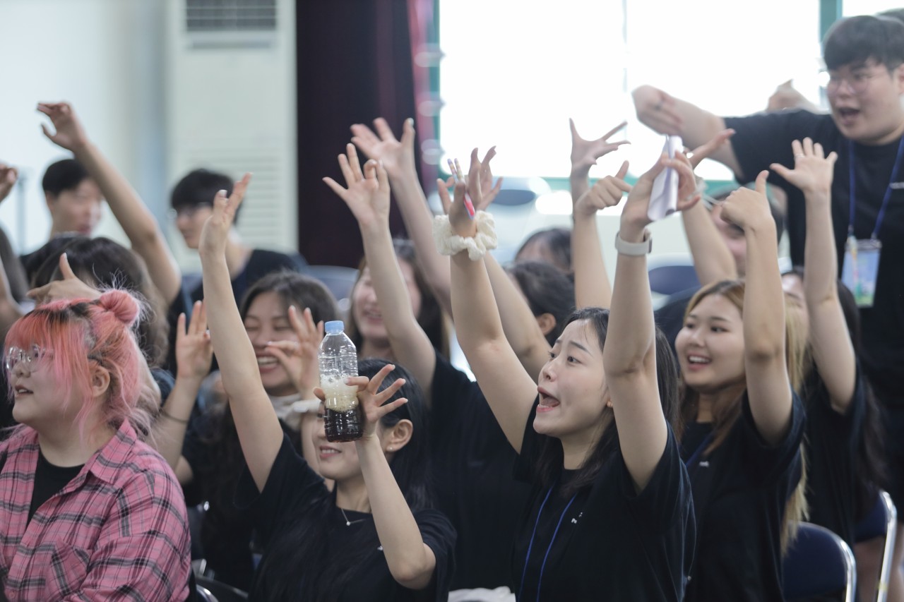 백석대학교회 새벽이슬청년부-2025 7_11-13 여름수련회-70640300853.jpg