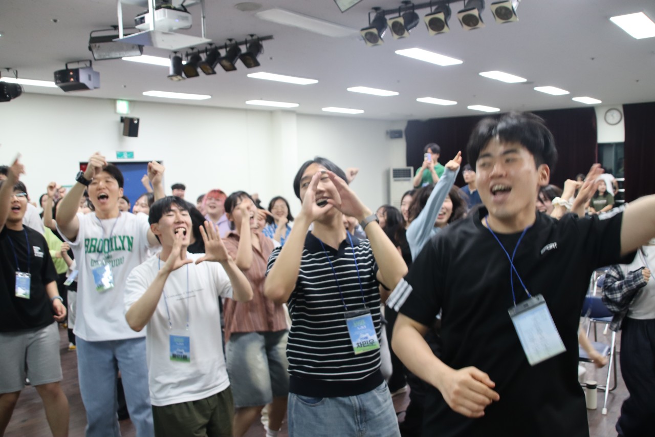 백석대학교회 새벽이슬청년부-2025 7_11-13 여름수련회-70415590286.jpg