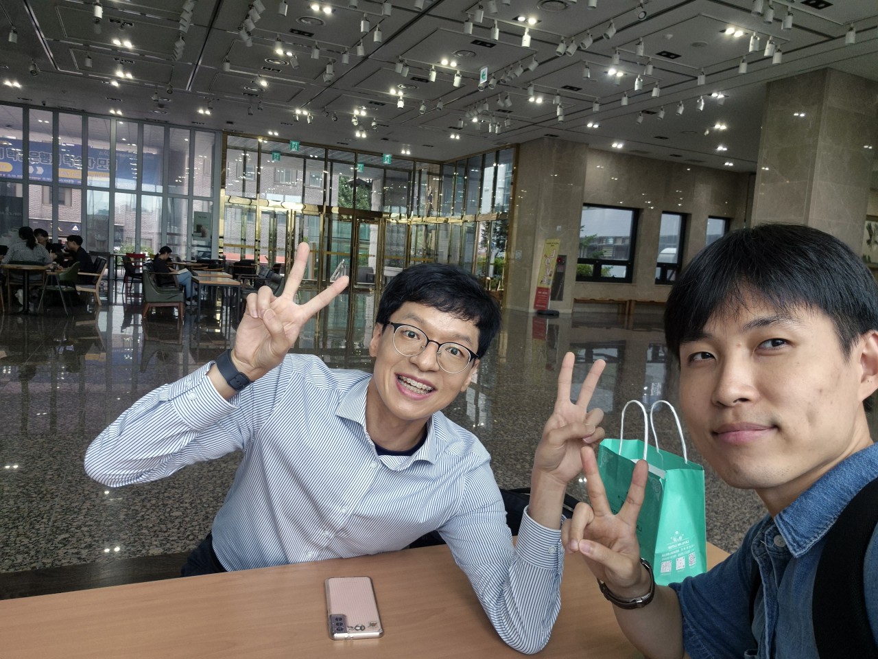 백석대학교회 새벽이슬청년부-2025 9월 또래모임-71778693208.jpg