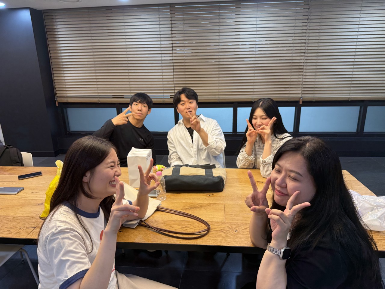 백석대학교회 새벽이슬청년부-2025 9월 또래모임-71777891952.jpg