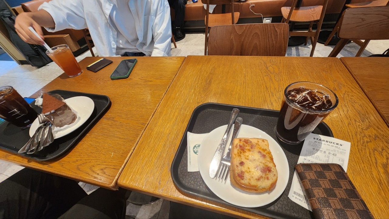 백석대학교회 새벽이슬청년부-2025 9월 또래모임-71777891938.jpg