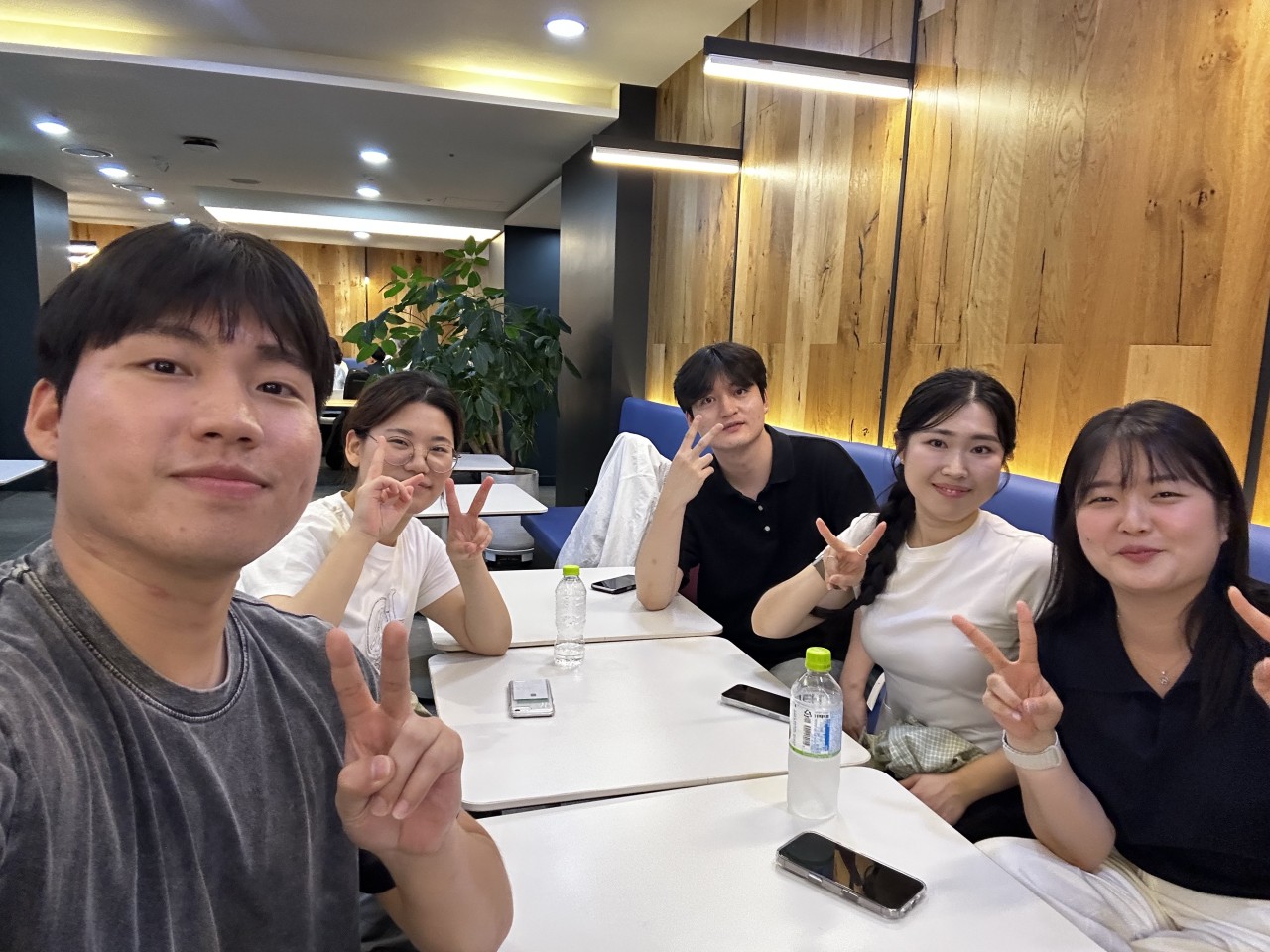 백석대학교회 새벽이슬청년부-2025 9월 또래모임-71777891942.jpg