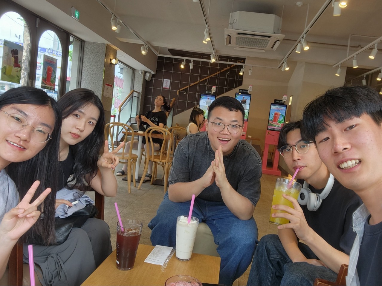 백석대학교회 새벽이슬청년부-2025 6월 또래모임-69772162020.jpg