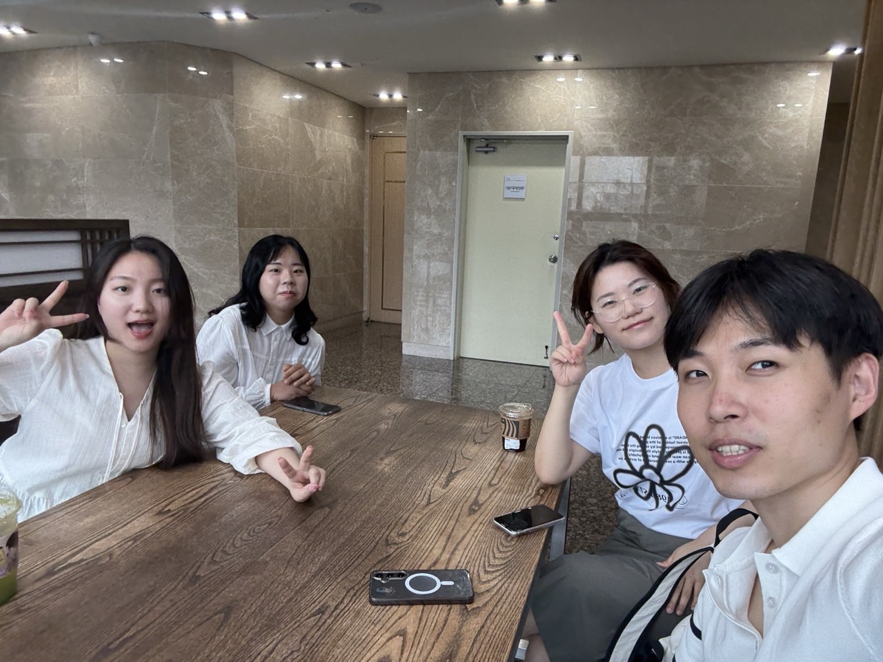 백석대학교회 새벽이슬청년부-2025 6월 또래모임-69772162021.jpg